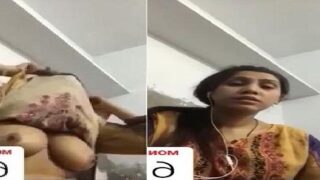 Topless girlfriend big boobs show live cam desi mms