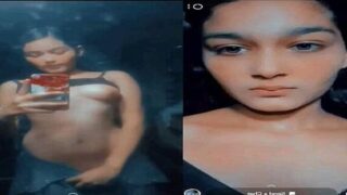 Kashmiri college girl ki nude selfie viral