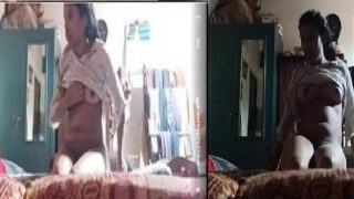 Dehati bhabhi ki round boobs pressing foreplay sex
