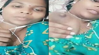 Village Tamil gf nude boob show sex lover sath