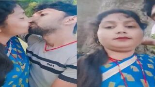 Bhojpuri wife khule me sex lover ko kiss karke