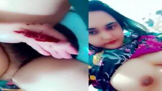 Dehati Muslim ladki ki nangi chuchi dikhayi