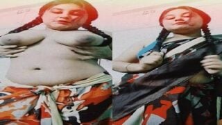Horny ladki saree strip karke big boobs dikhayi nude